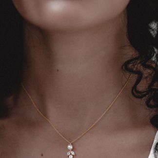 Simply Delightful - Halskette mit Kristallen und Perle - gold oder silber