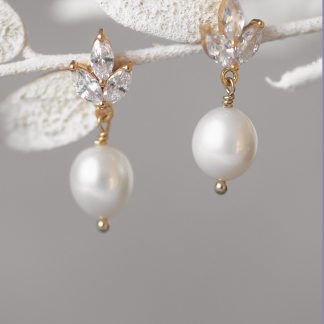 Inseparable - Kristall-Ohrstecker mit Perlen - gold oder silber
