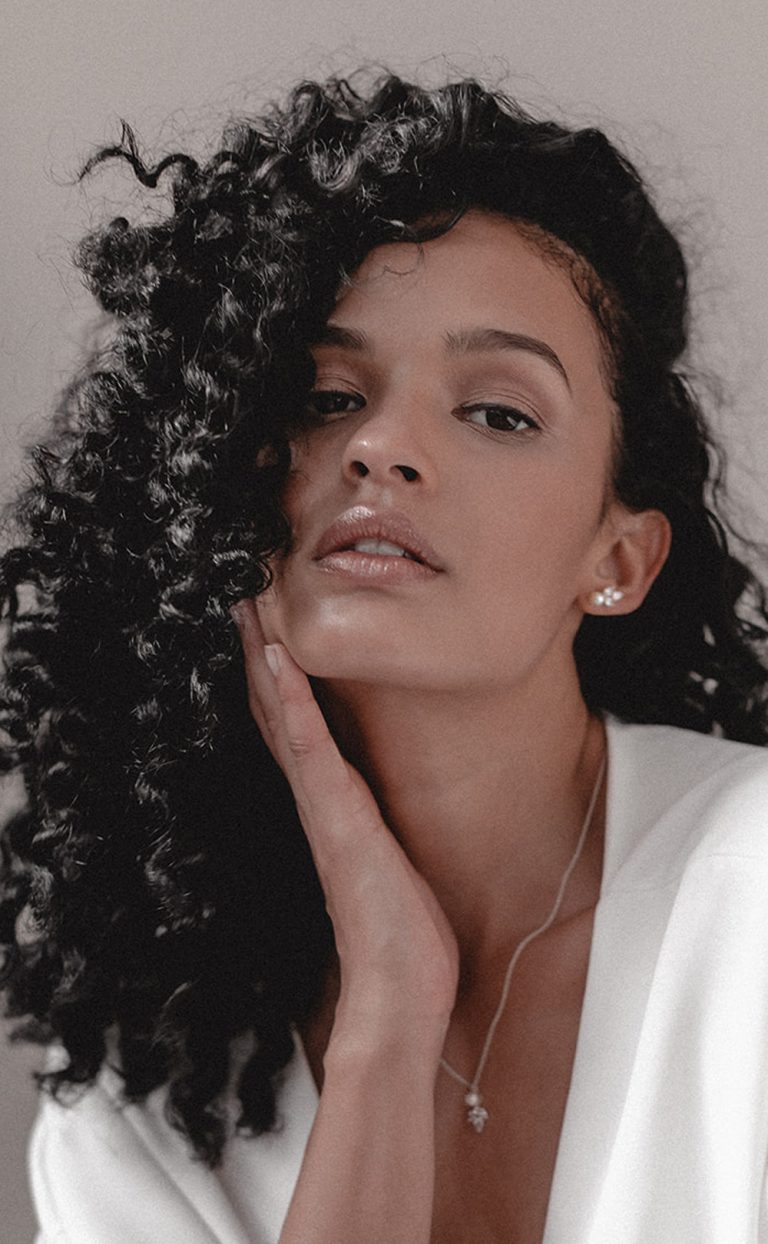 Simply Delightful – Halskette mit Kristallen und Perle – gold oder silber