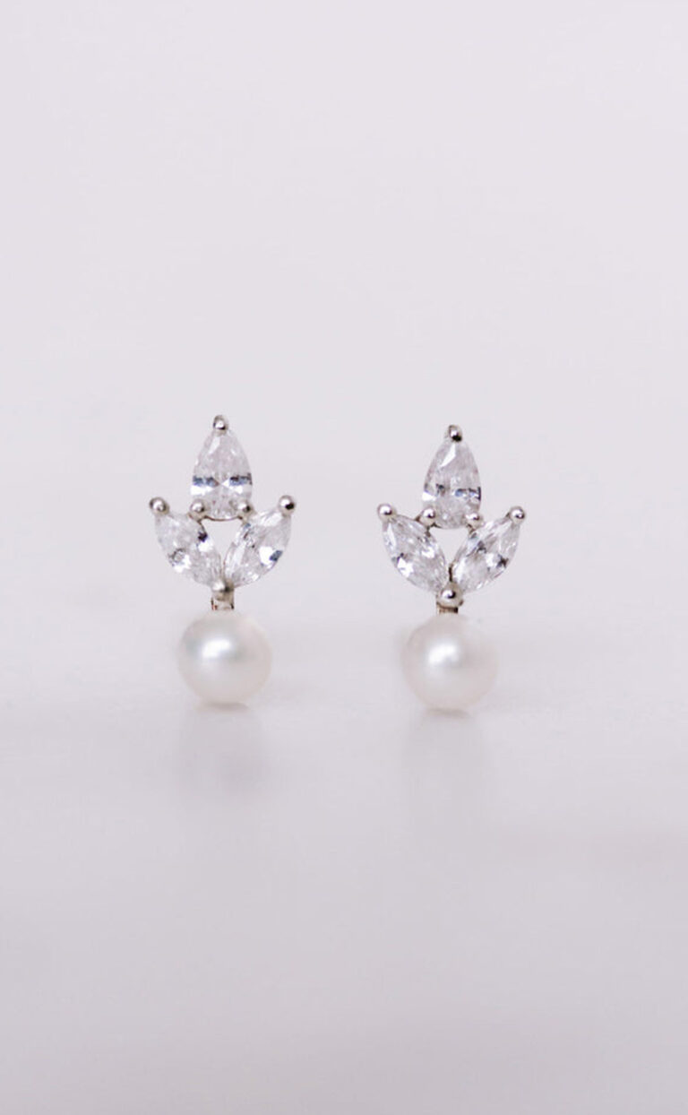 Simply Delightful – Kristall-Ohrstecker mit Perle – gold oder silber