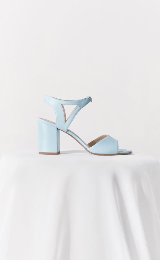 Brautschuhe Berlin kisui Brautmode Cassia hellblau Something blue