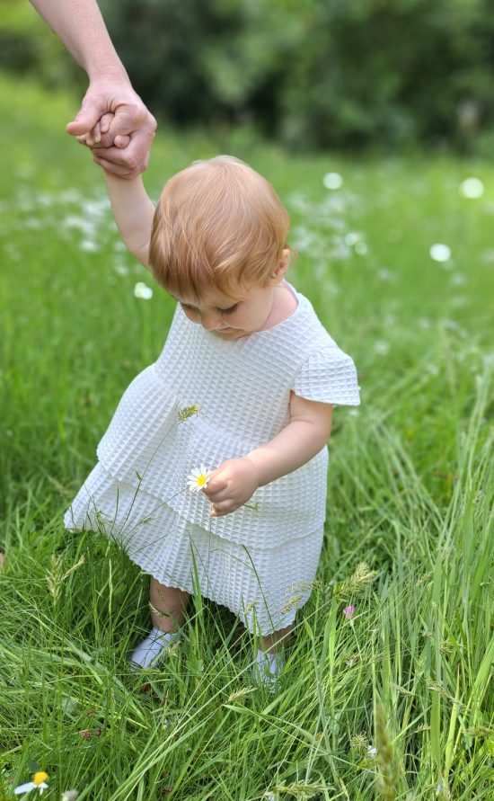 kisui Babykleid Hochzeit modern Blumenkinderkleid