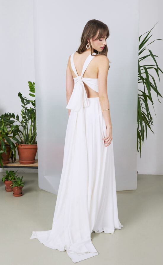 kisui OUI Brautkleid Hochzeitskleid modern schöner Rücken schlicht Bridal dress nice backdetail