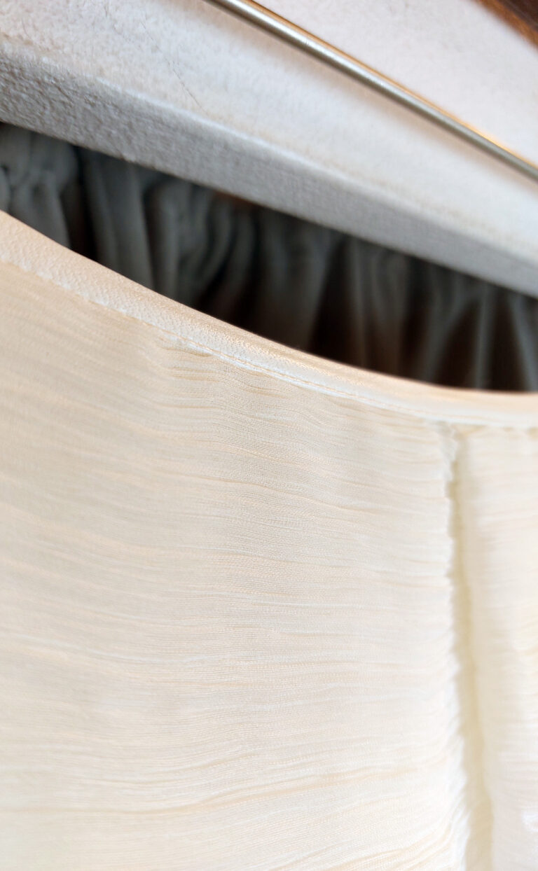 Rock aus Seidenchiffon mit Stufen