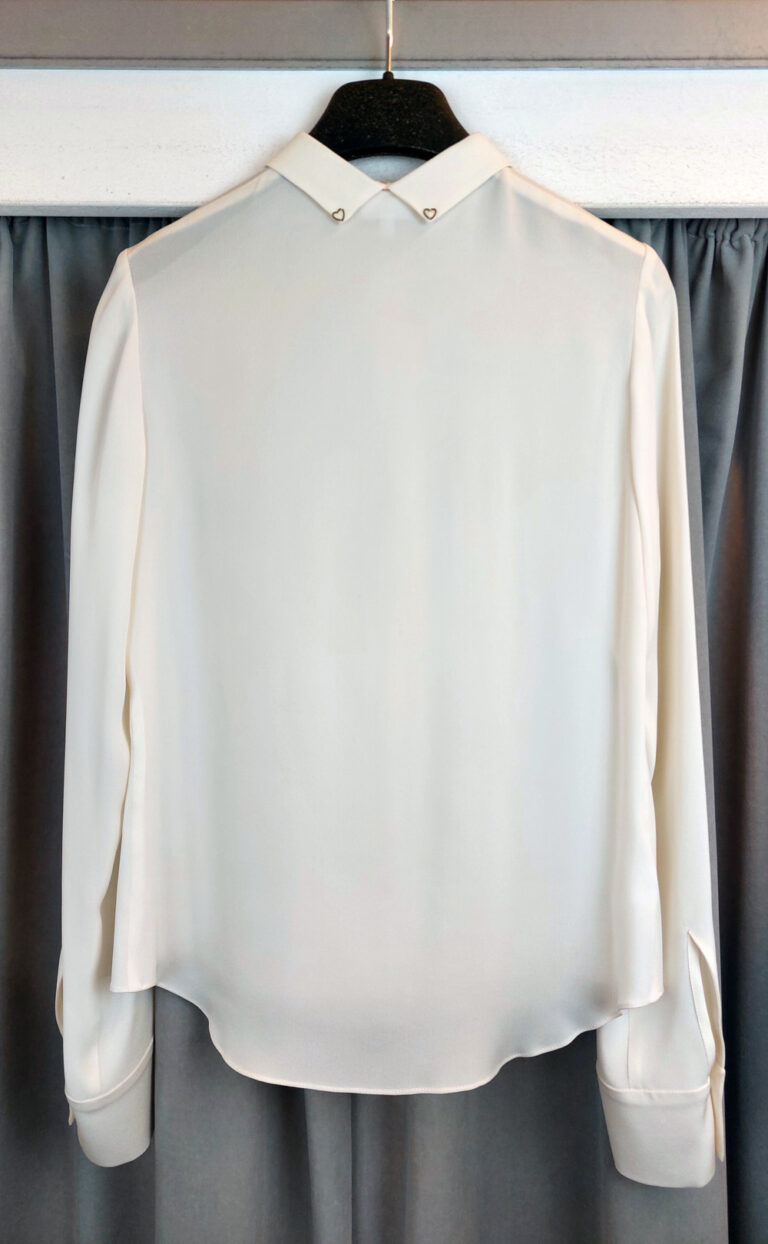 Bluse mit Herzdetails