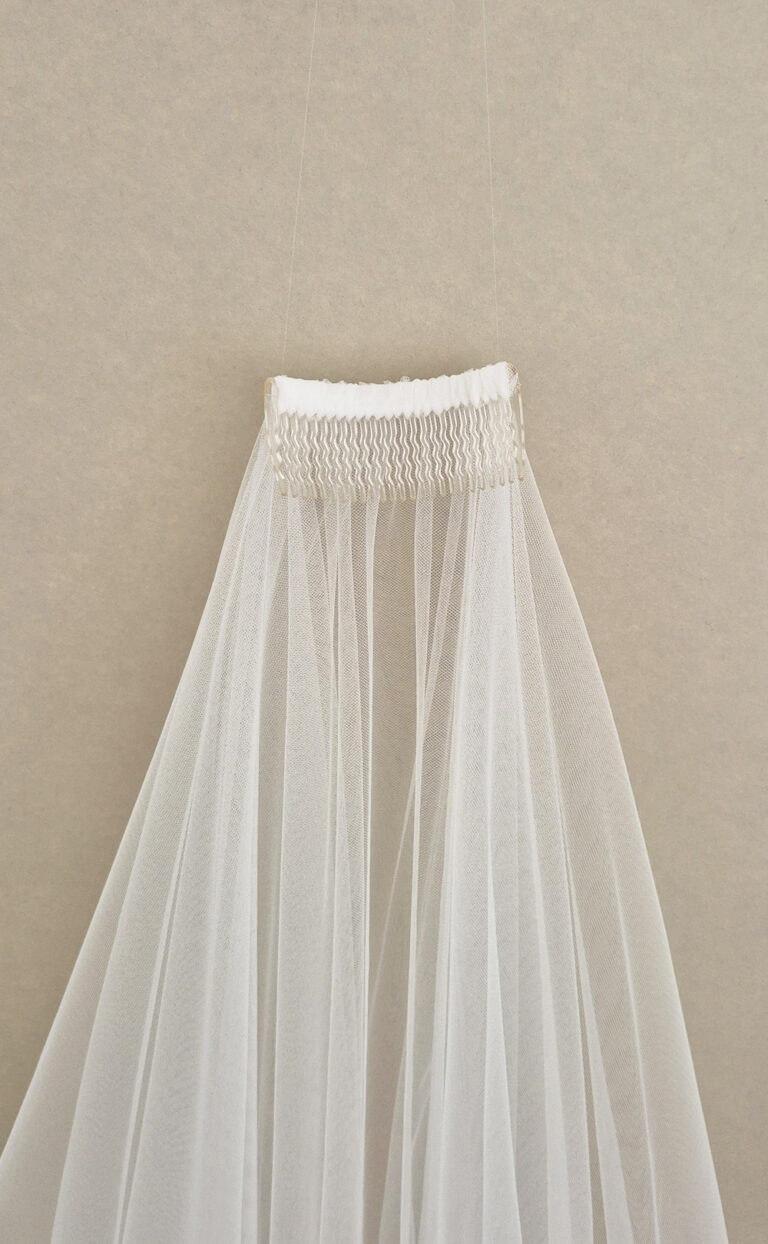 Kurzer, zweilagiger Schleier „Scallop-Veil“ – pur & modern