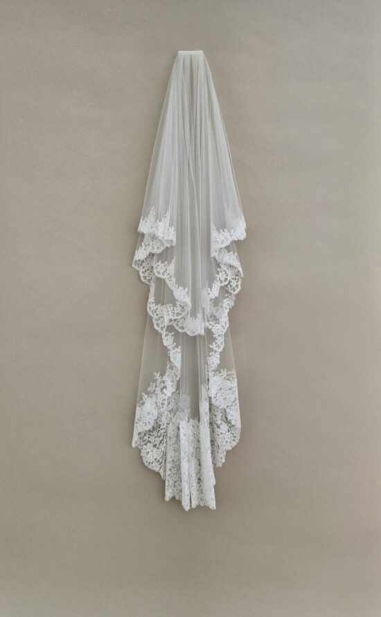 kisui Schleier mit Spitzenborte kurz Short Veil with french lace