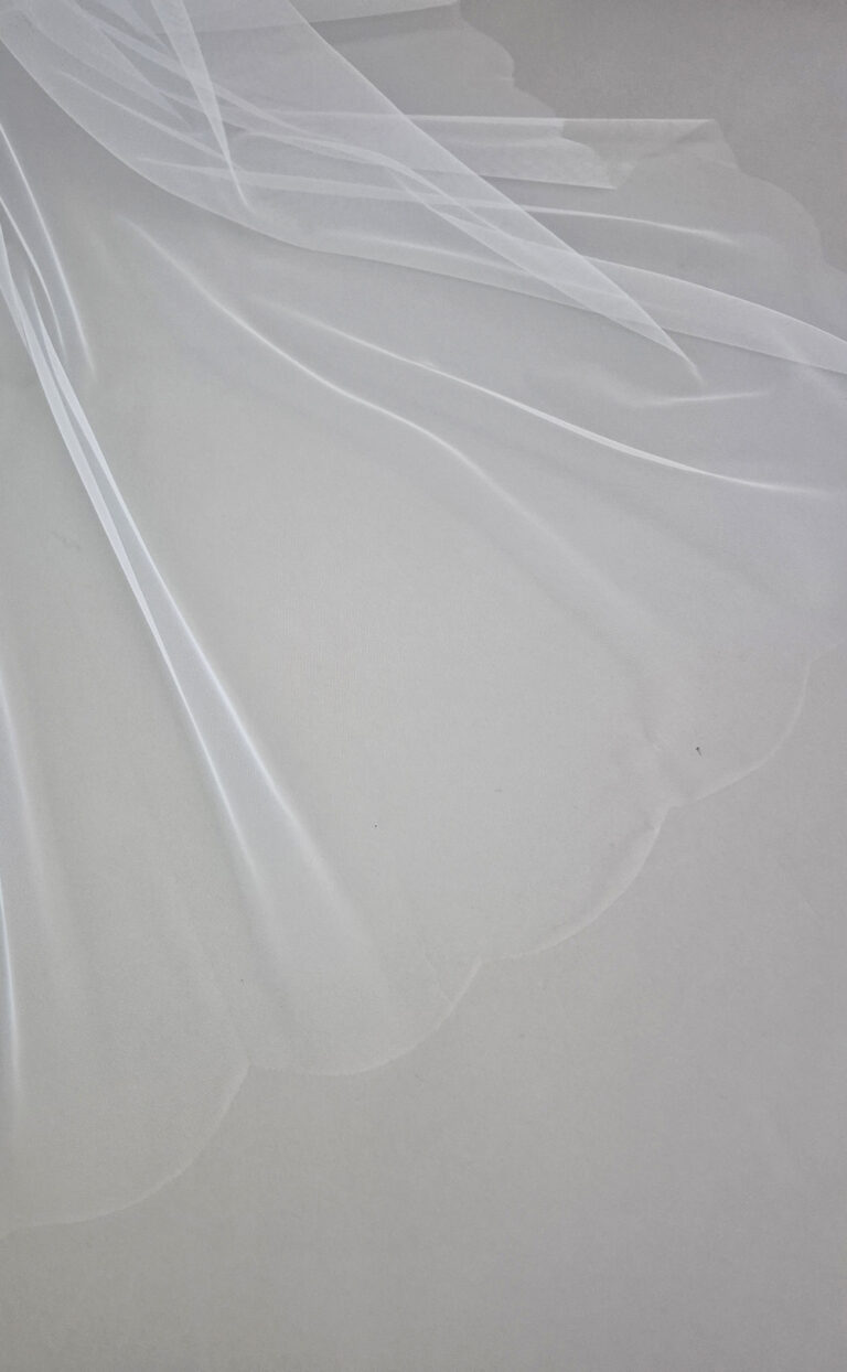 Langer, zweilagiger Schleier „Scallop-Veil“ – pur & modern