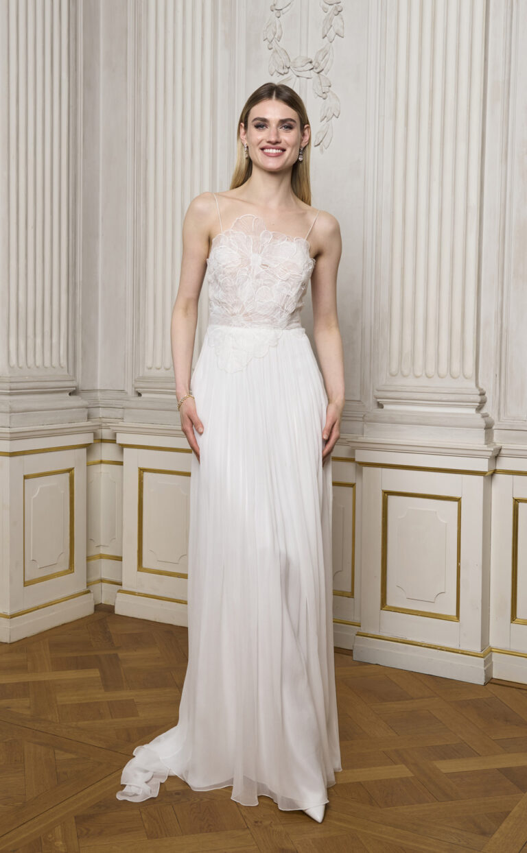 Romantisches Brautkleid: Modell Charlienne Pure