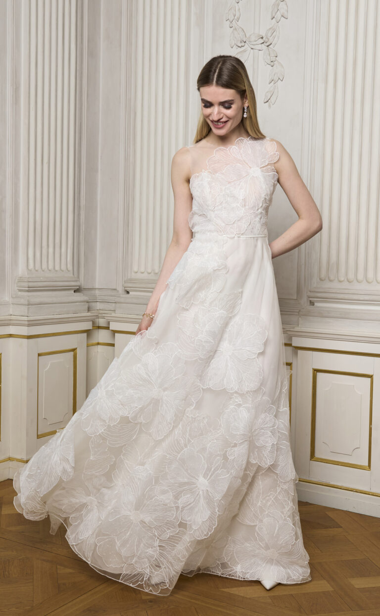 Romantisches Brautkleid: Modell Charlienne