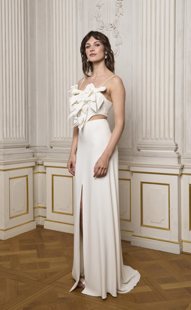 Moderner Braut-Zweiteiler : Modell Cosmic Bow Top & Roxama Skirt