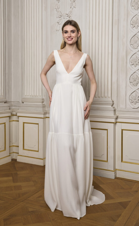 kisui Brautkleid Hochzeitskleid Berlin Brautmode modern schlicht Made-in-Germany hergestellt in Deutschland Bridal gown Wedding dress pure simple fluent